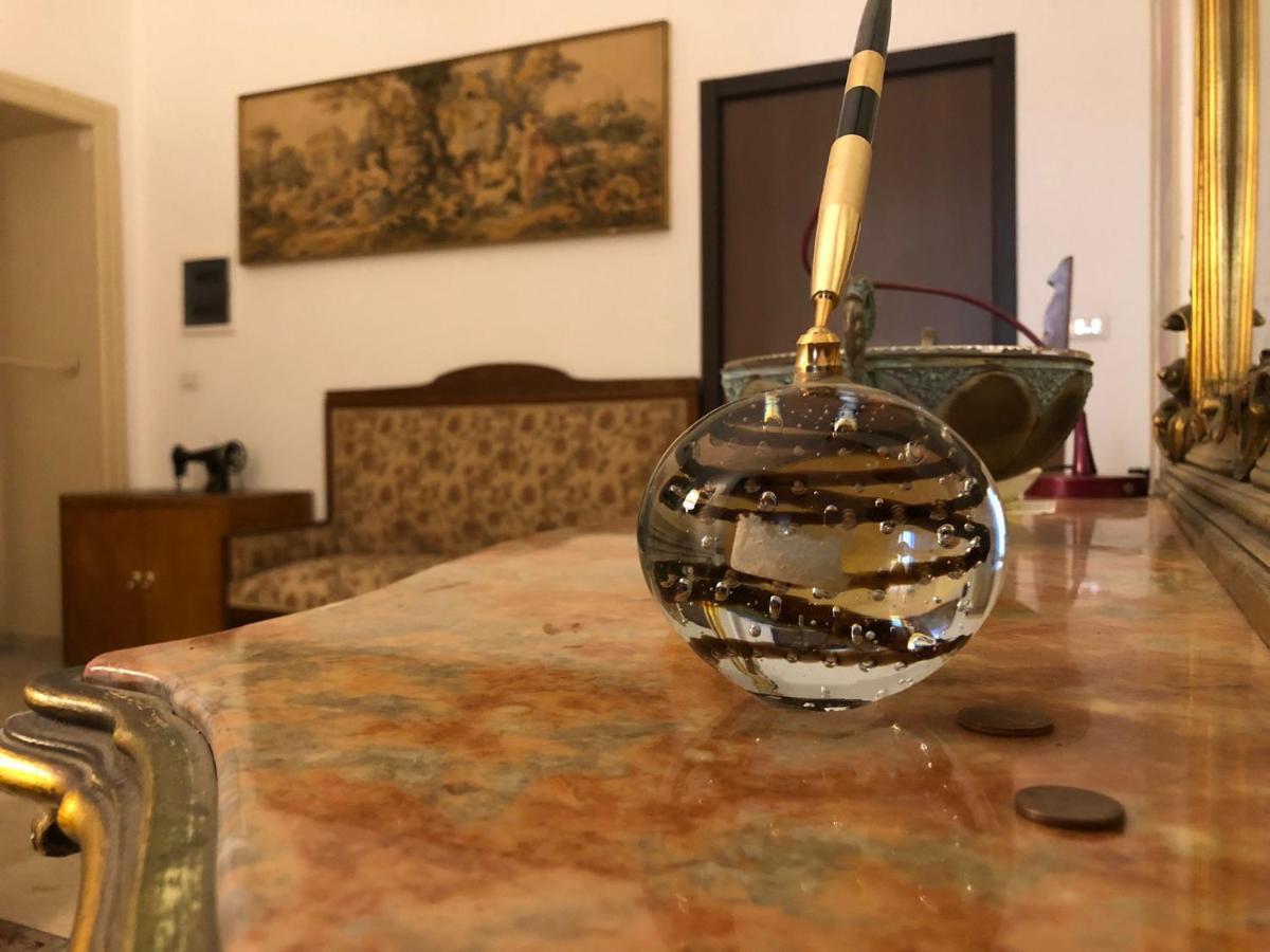 Montello Guest House & Apartment Catania Bagian luar foto