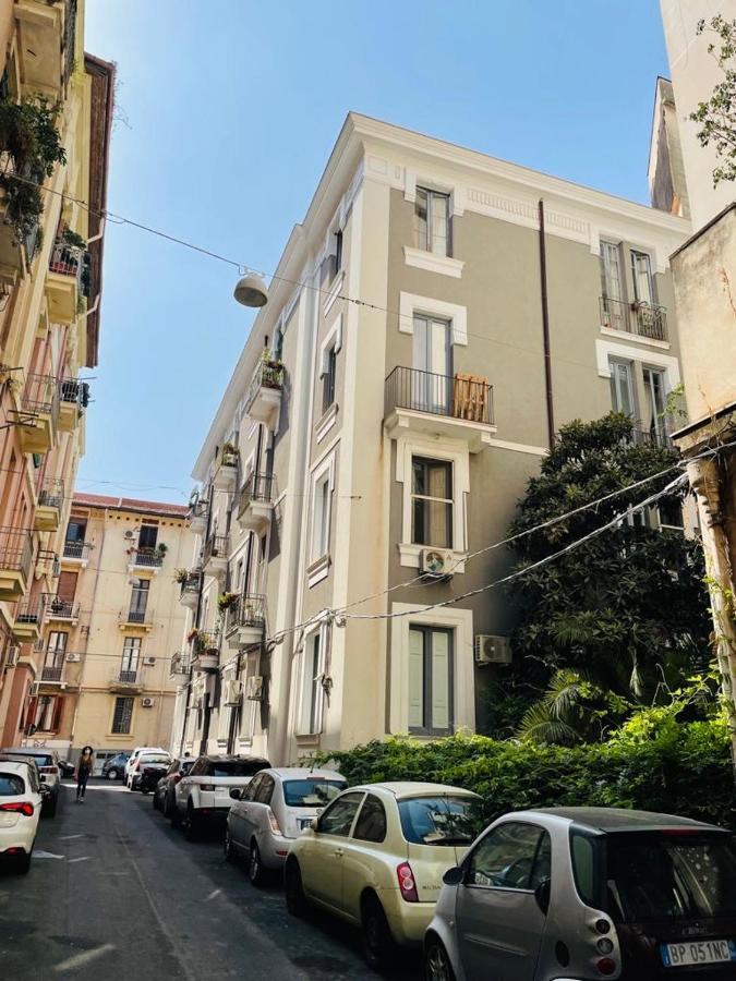 Montello Guest House & Apartment Catania Bagian luar foto