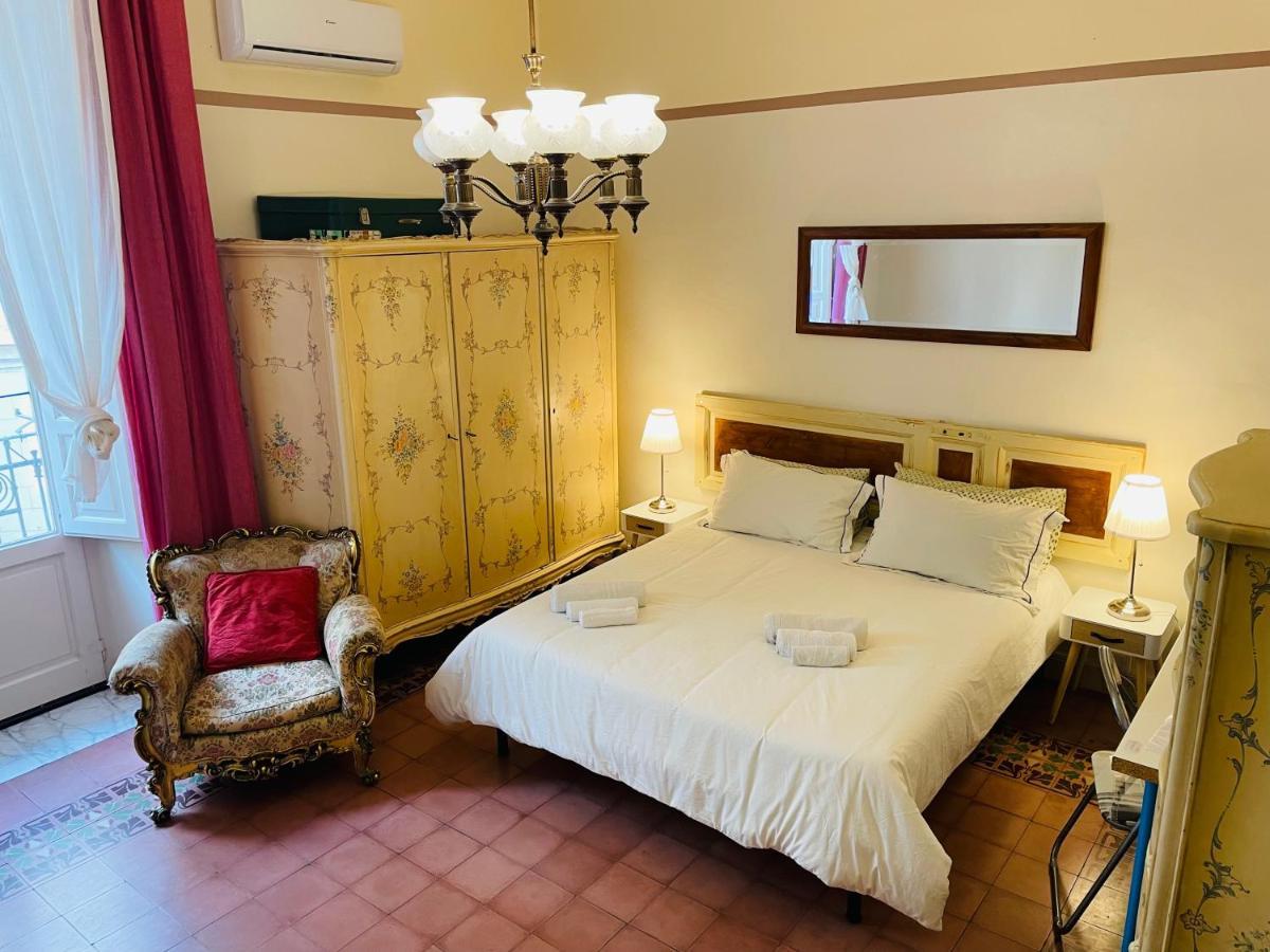 Montello Guest House & Apartment Catania Bagian luar foto