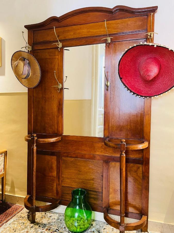 Montello Guest House & Apartment Catania Bagian luar foto