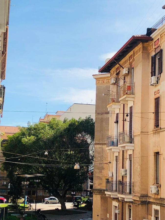Montello Guest House & Apartment Catania Bagian luar foto