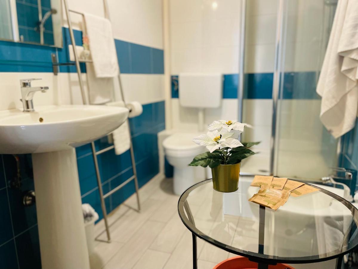 Montello Guest House & Apartment Catania Bagian luar foto