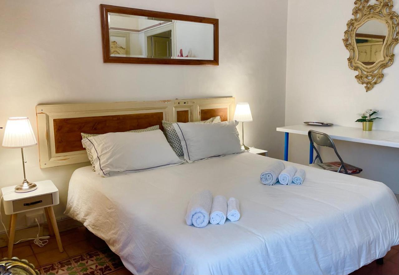 Montello Guest House & Apartment Catania Bagian luar foto