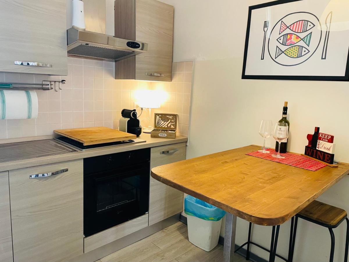 Montello Guest House & Apartment Catania Bagian luar foto